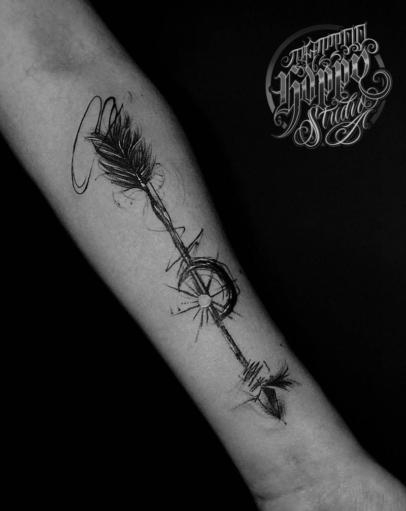 箭纹身图片_手臂点刺纹身图案