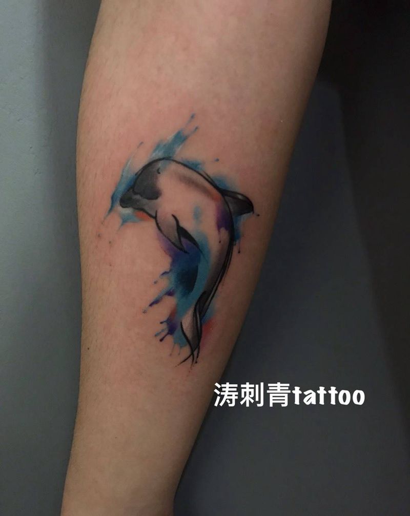 鲸鱼纹身图片_手臂纹身图案