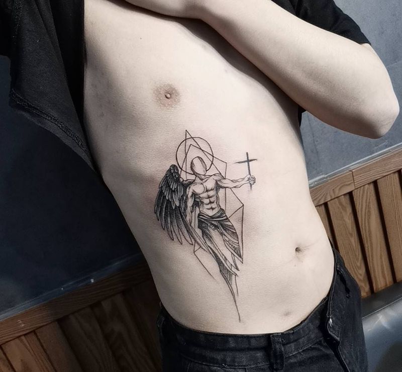 腰侧纹身图片_腰部腹部点刺纹身图案