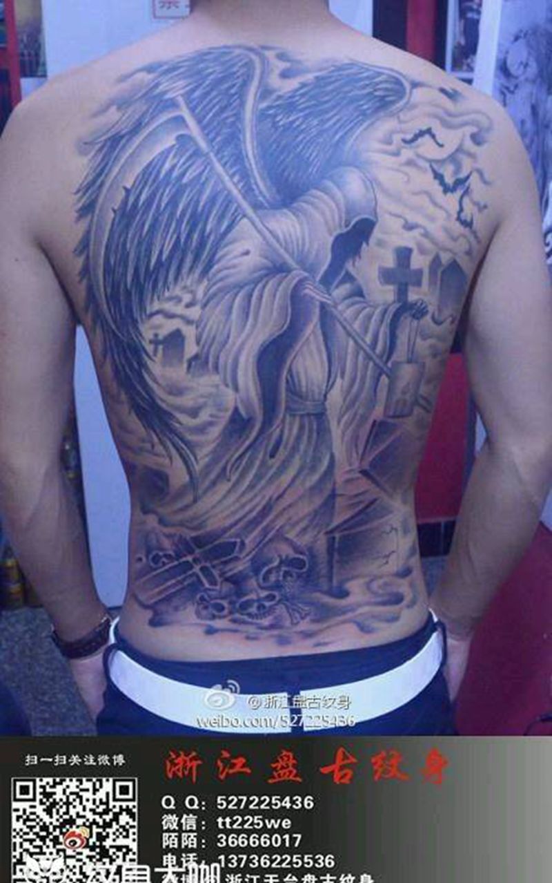满背纹身图片_背部成品纹身图案