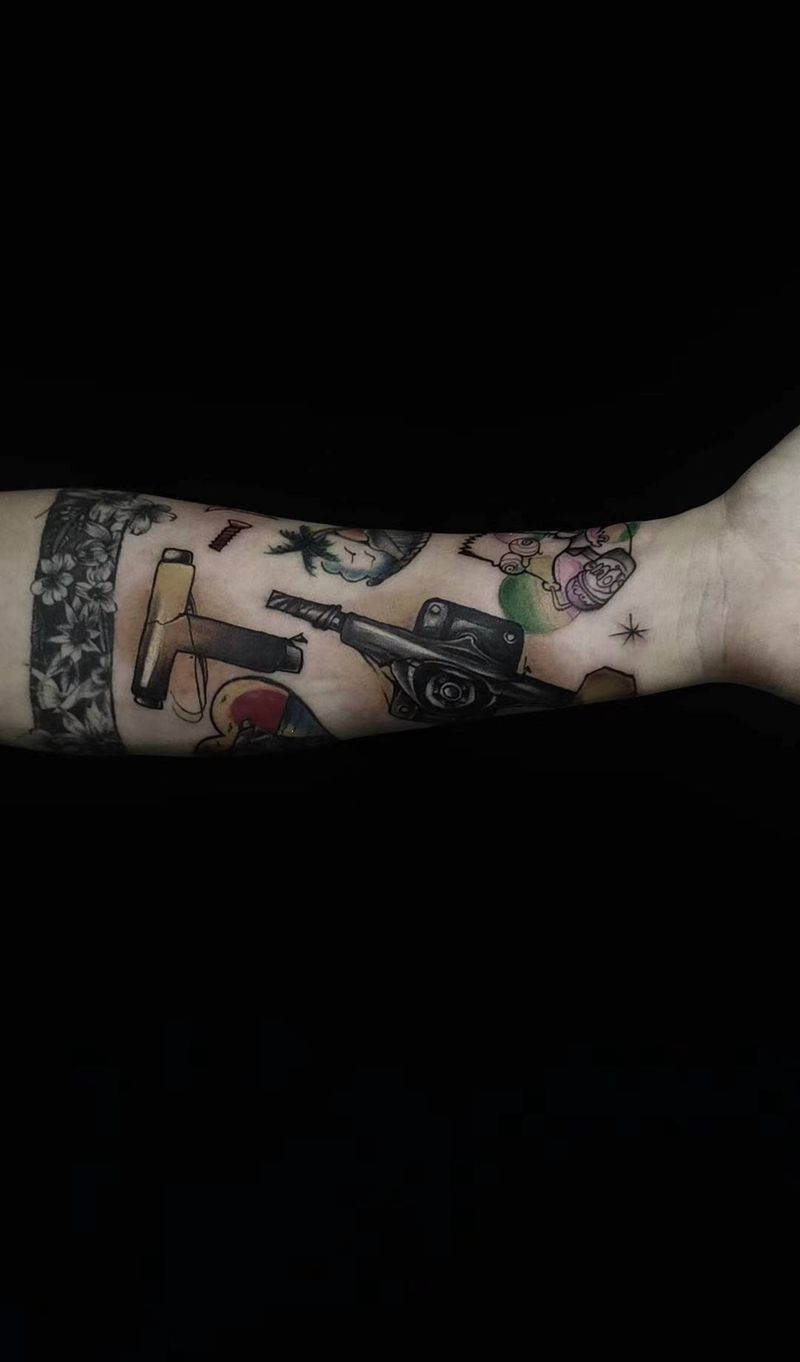 school纹身图片_手部手臂纹身图案