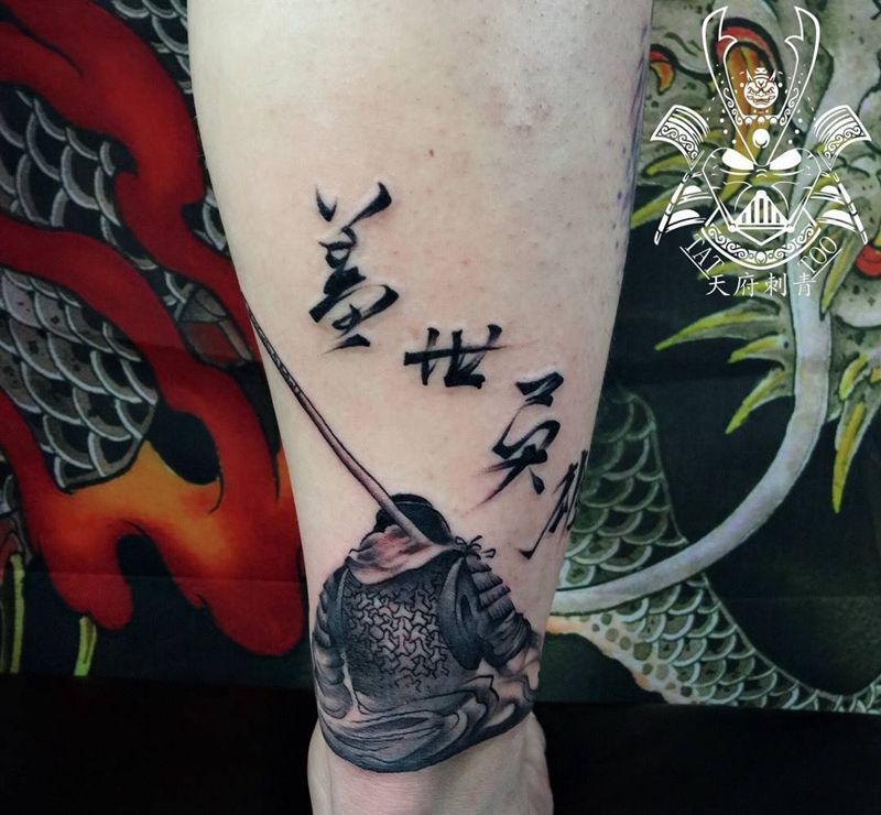 至尊宝纹身图片_成品脚部传统人物纹身图案