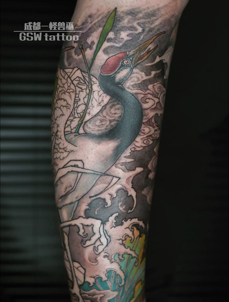 仙鹤纹身图片_腿部新传统纹身图案