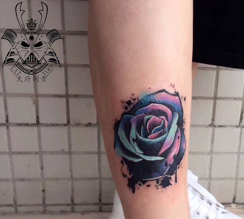 遮盖纹身图片_成品腿部欧美植物纹身图案