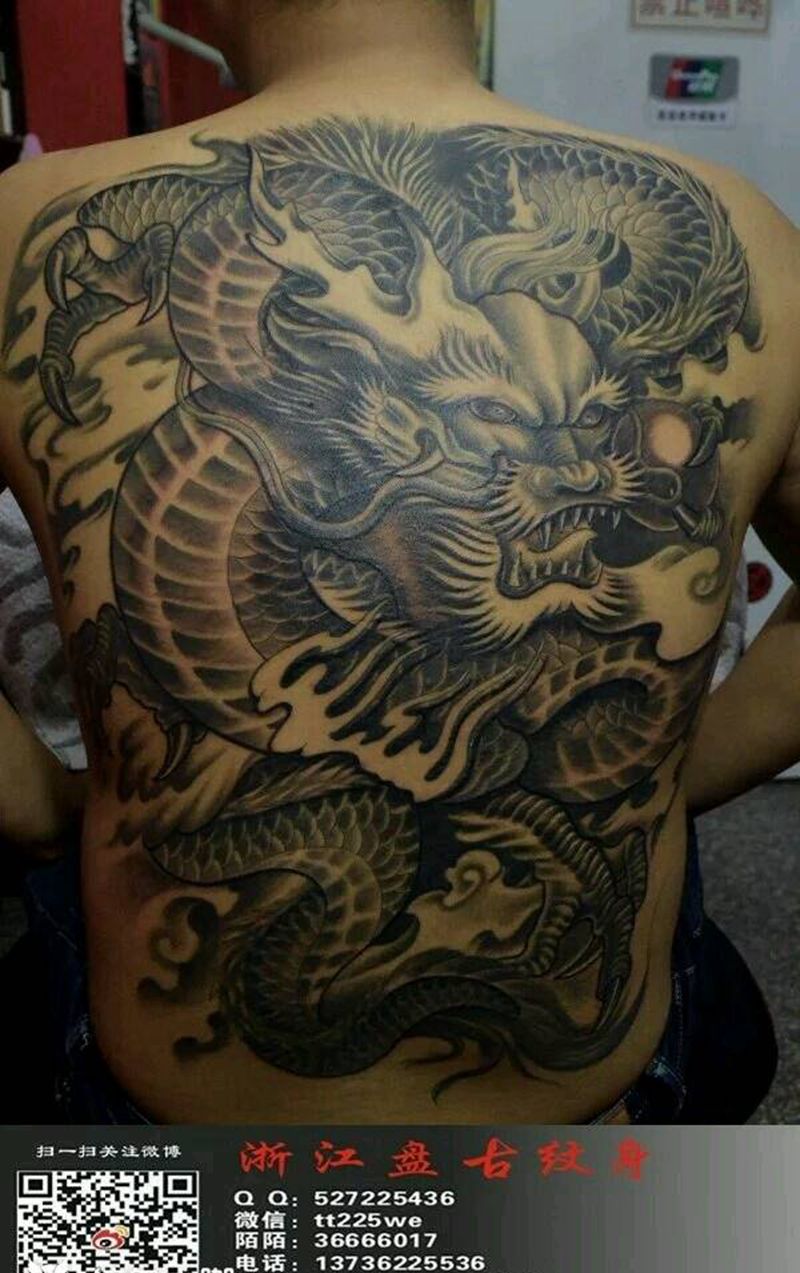 满背纹身图片_背部成品纹身图案