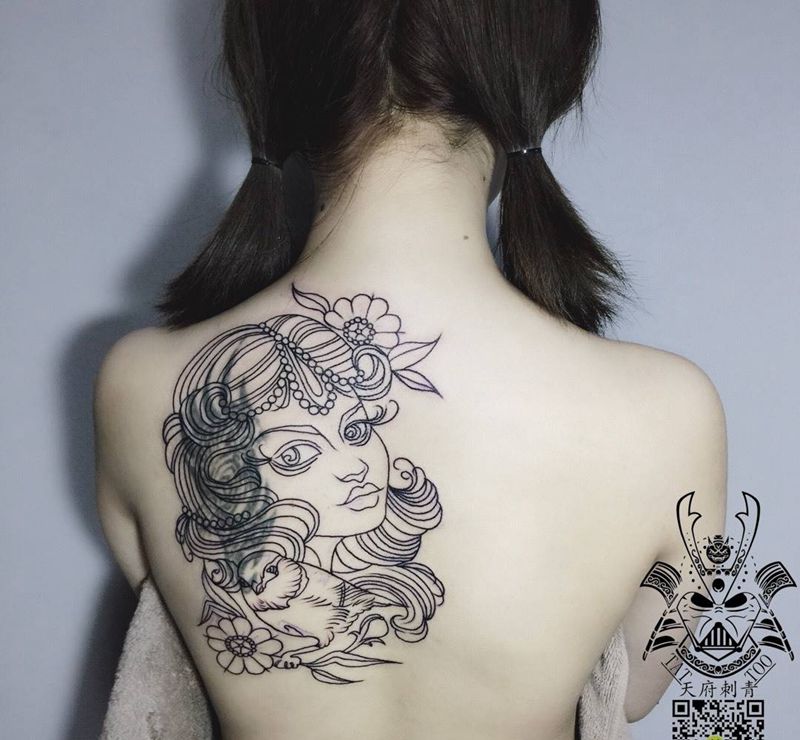 Old school 遮盖（线条）纹身图片_背部欧美清新人物植物动物纹身图案