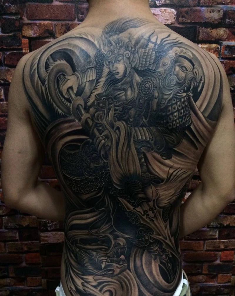 战神子龙纹身图片_成品背部传统人物纹身图案