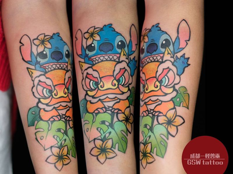 史迪仔与醒狮纹身图片_手臂纹身图案