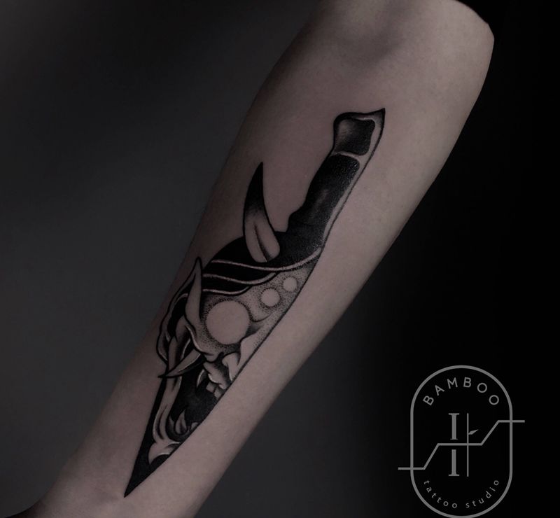 般若刀纹身图片_成品手臂手部欧美原创鬼神静物纹身图案