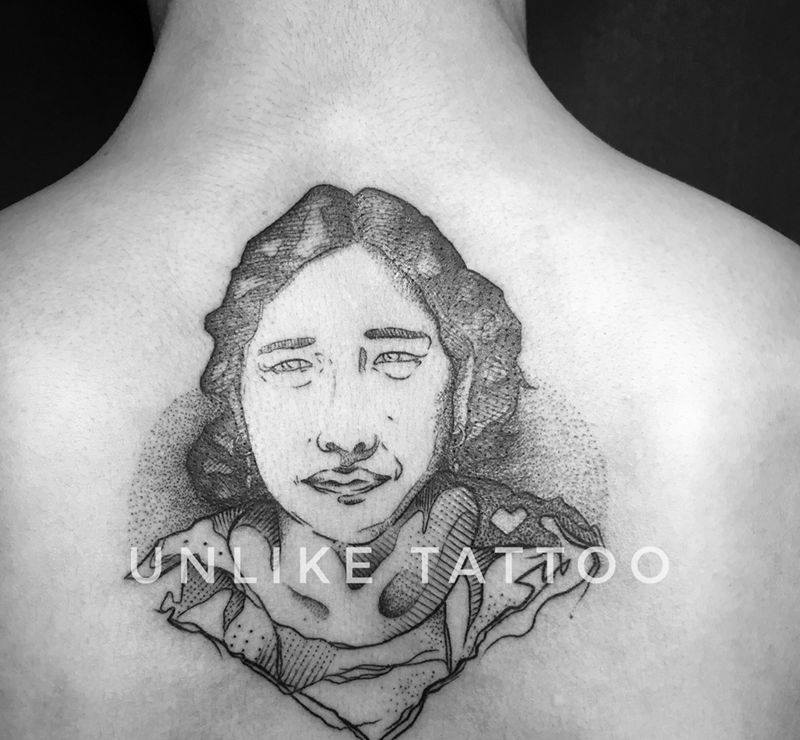 【只有刺青才能陪你一辈子】纹身图片_成品手稿插画背部欧美清新人物原创线条点刺纹身图案