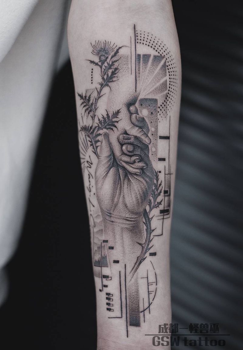 爷爷的手纹身图片_手臂点刺纹身图案