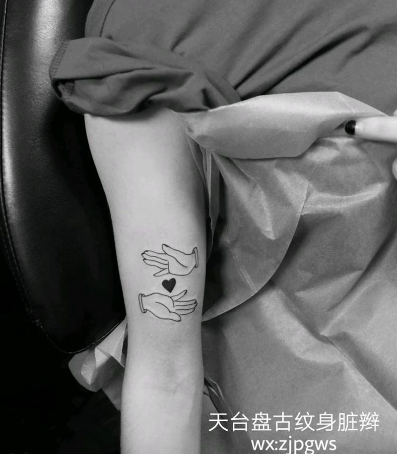 小清新纹身图片_天台盘古盘古脏辫纹身图案