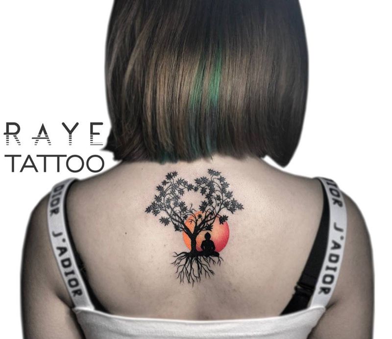 今日小作-菩提树下纹身图片_成品背部传统清新宗教鬼神植物纹身图案