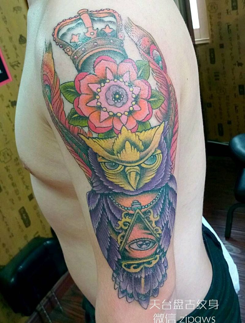 猫头鹰纹身图片_肩部手臂欧美传统动物植物天台盘古成品纹身图案