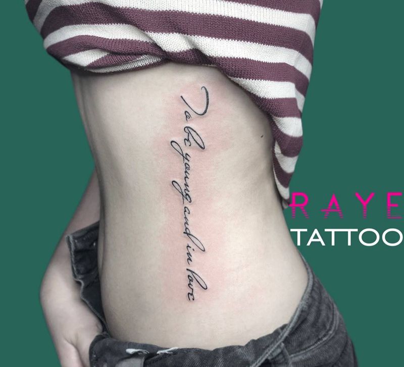 小清新纹身图片_成品腰部欧美清新字符图腾线条纹身图案