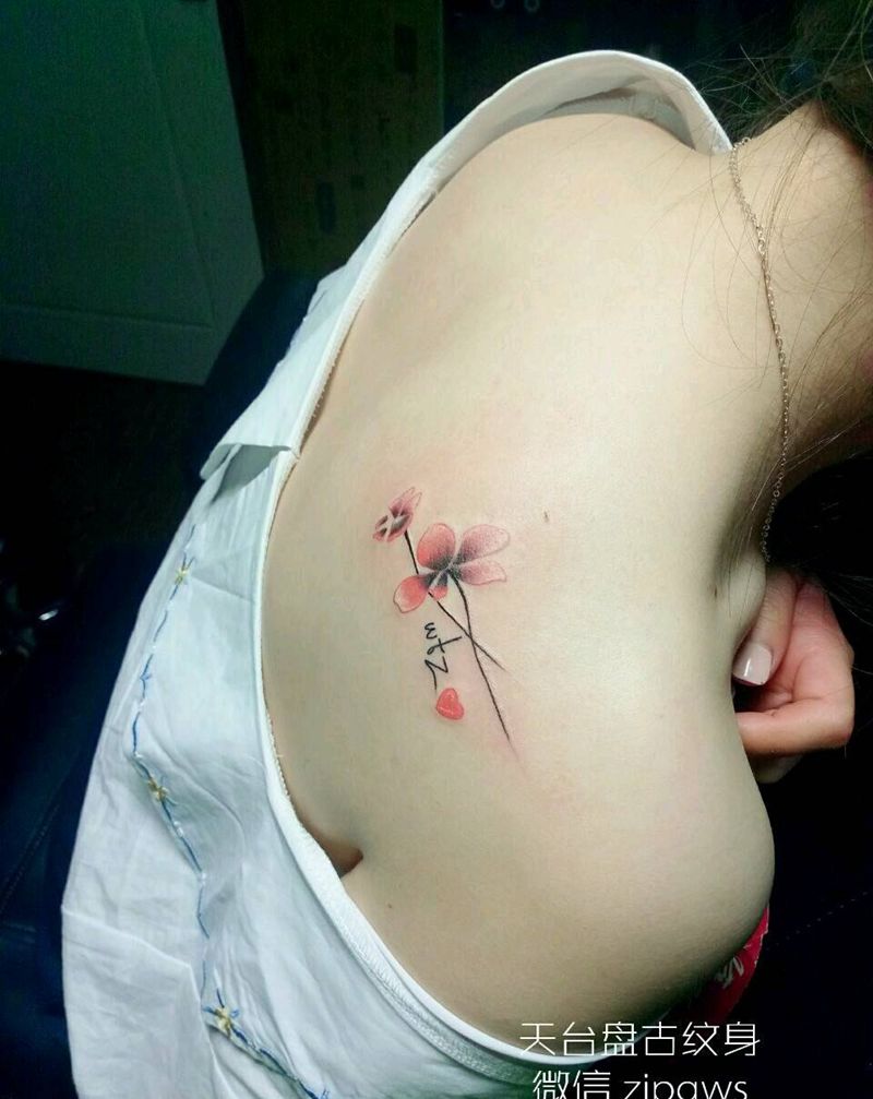 小清新纹身图片_肩部背部传统清新字符植物天台盘古成品纹身图案