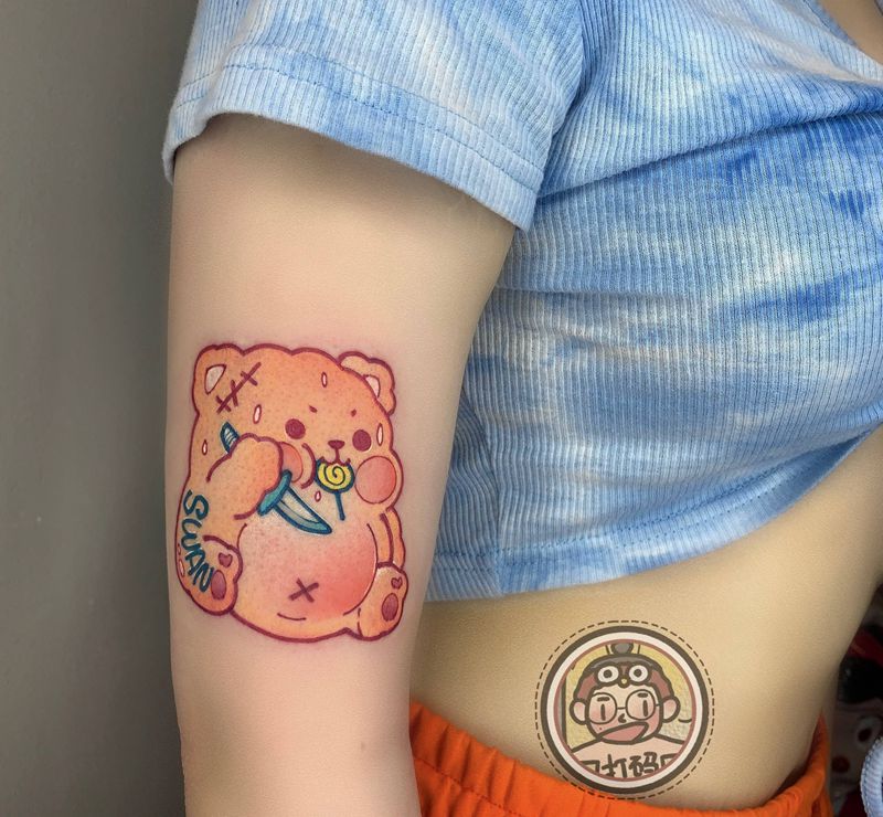 小熊杀手软糖纹身图片_手臂New School纹身图案