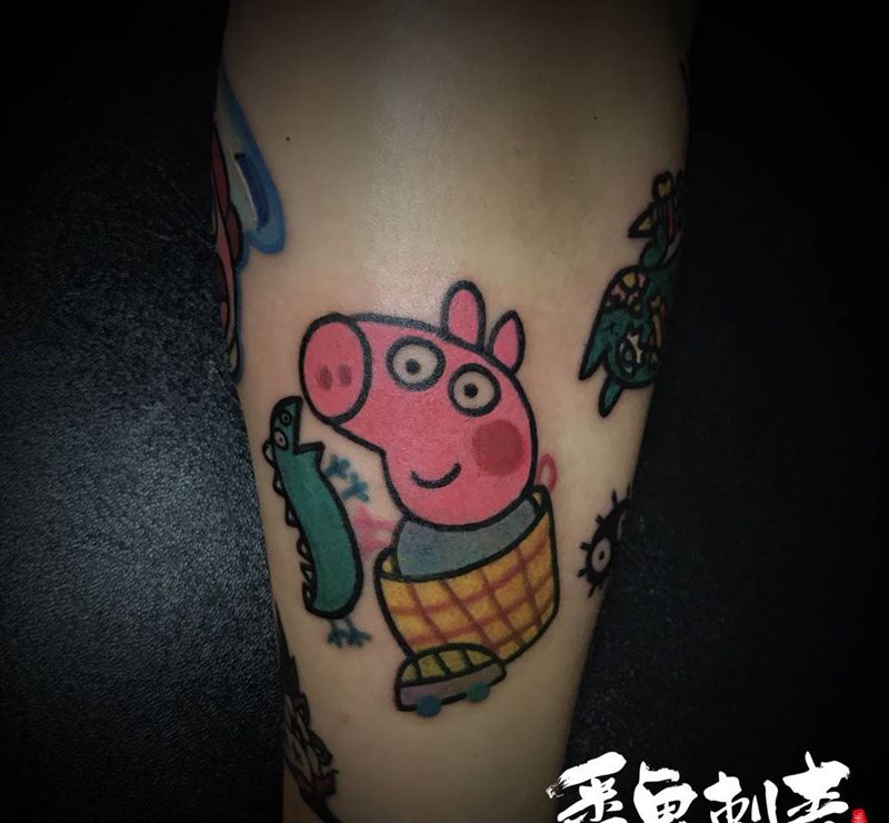 佩奇纹身图片