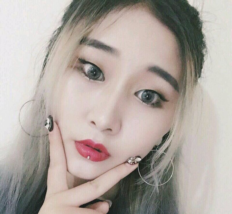 唇钉纹身图片_传统天台盘古成品纹身图案