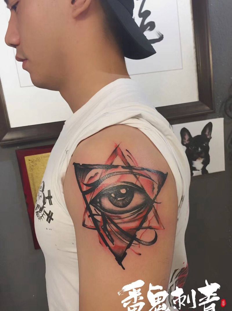 上帝之眼纹身图片_成品手臂欧美宗教纹身图案