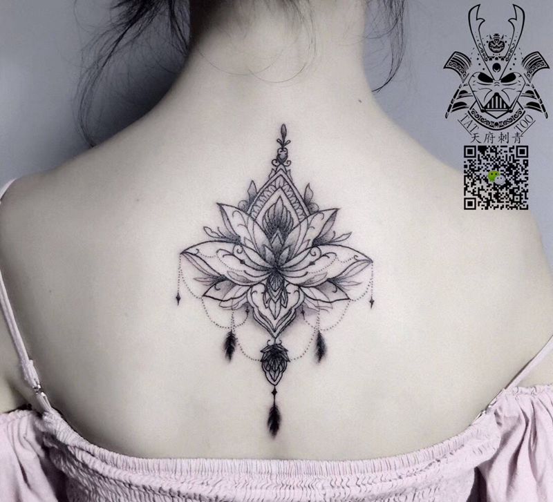 梵花纹身图片_成品背部清新欧美几何静物纹身图案