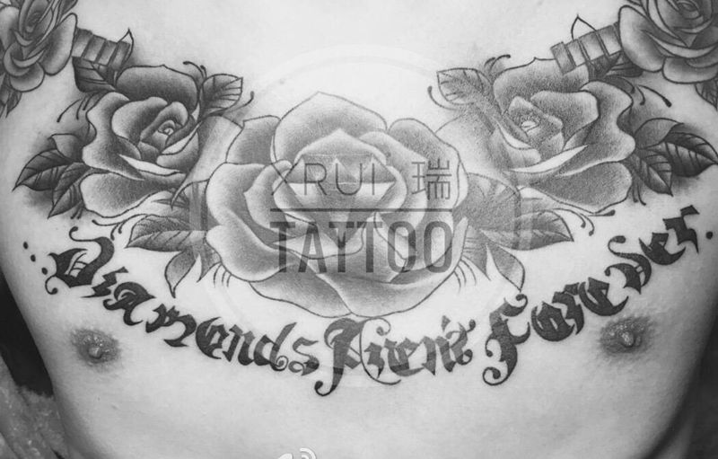 花花花花花花胸纹身图片_成品胸部欧美清新植物几何字符纹身图案