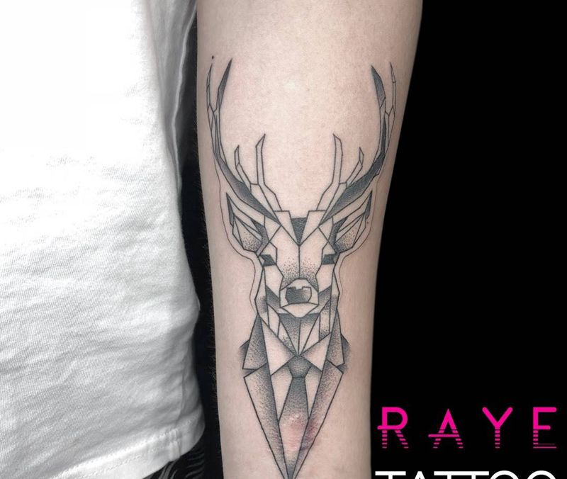 几何鹿先森纹身图片_手臂几何点刺纹身图案