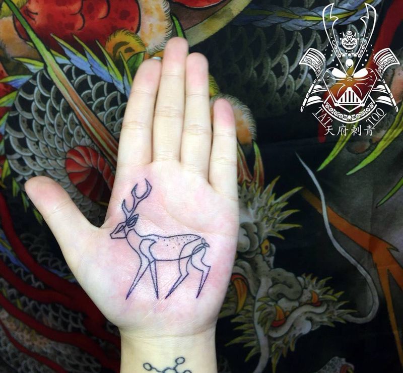 小清新纹身图片_成品手部清新动物纹身图案