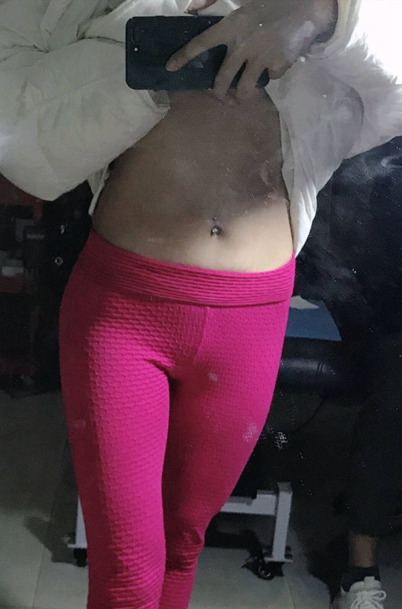 脐环，唇钉纹身图片_腹部纹身图案