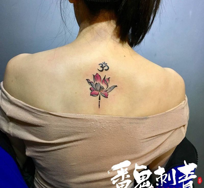 嘤嘤嘤纹身图片