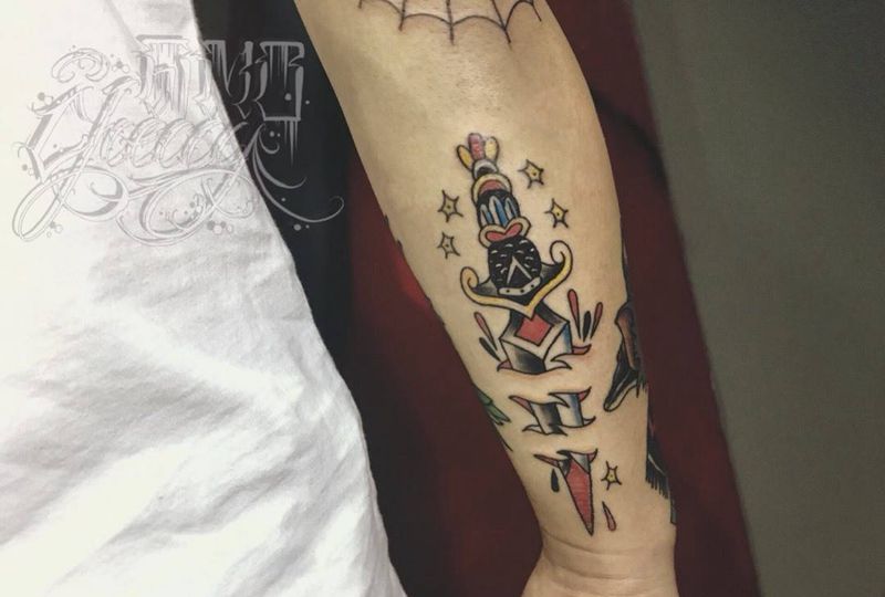 刀纹身图片_手臂Old School纹身图案