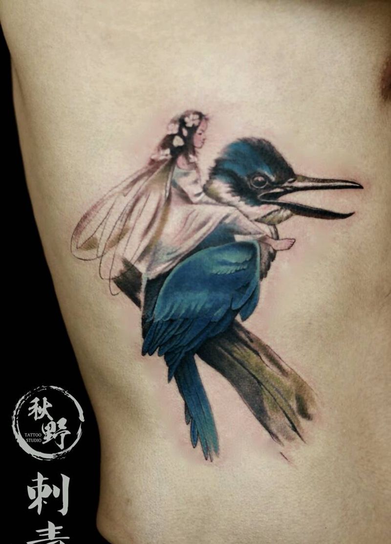 精灵与鸟纹身图片_腹部欧美写实动物人物成品纹身图案