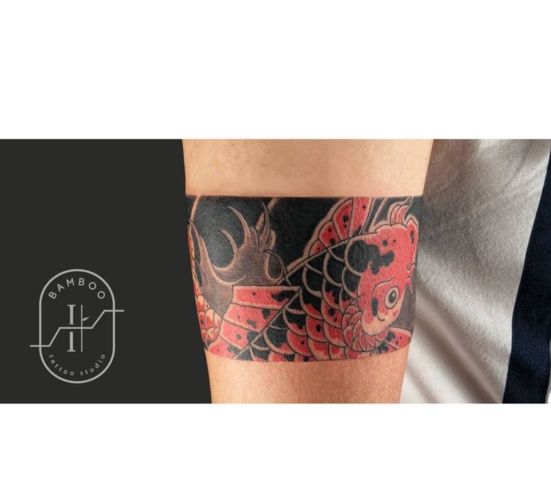 鲤鱼臂环纹身图片_成品手臂手部传统原创动物纹身图案