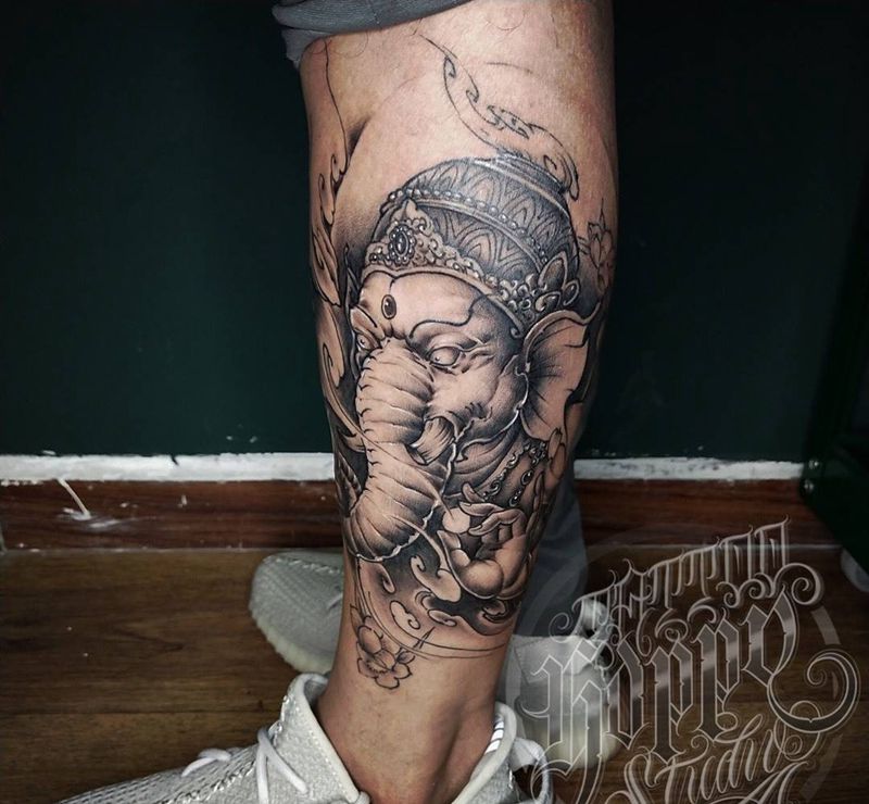 传统象神纹身图片_脚部新传统纹身图案