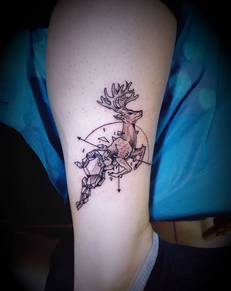 几何纹身图片_腿部点刺几何纹身图案