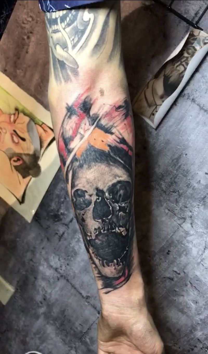 骷髅最爱纹身图片_手臂欧美写实水彩纹身图案
