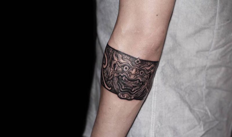 臂环纹身图片_手臂图腾几何纹身图案