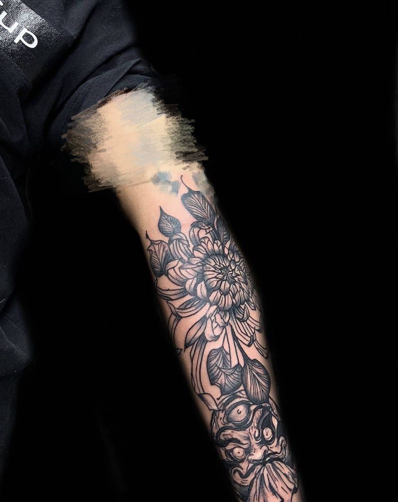 小臂菊花达摩蛋纹身图片_手臂新传统纹身图案