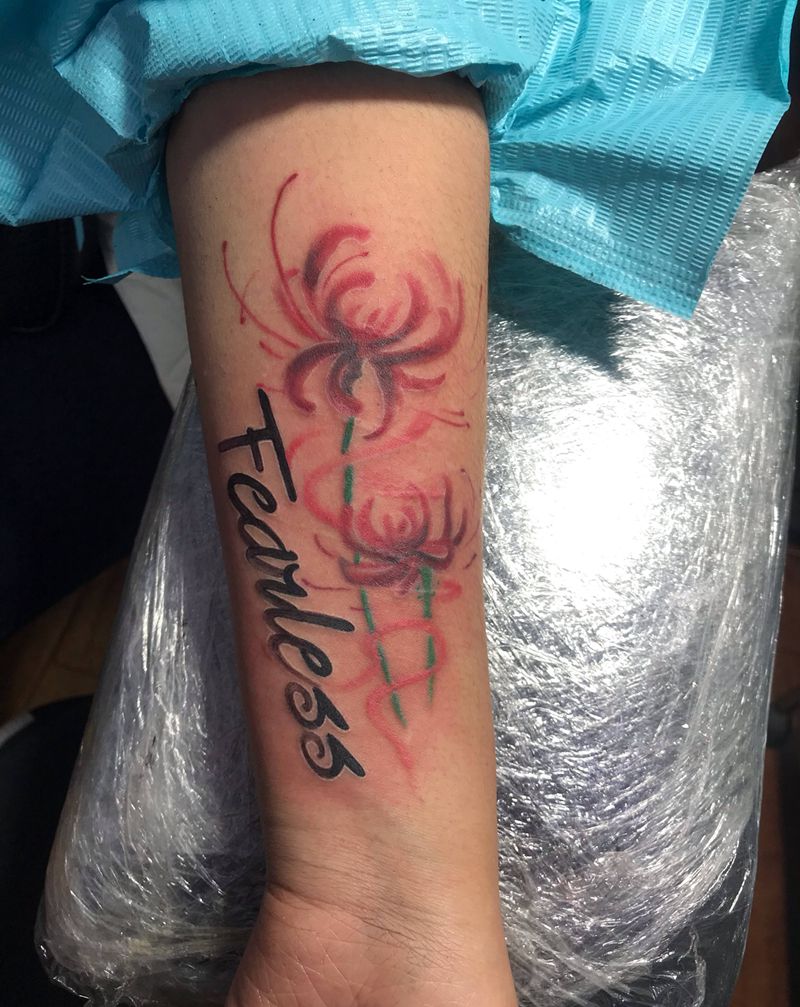 彼岸花纹身图片