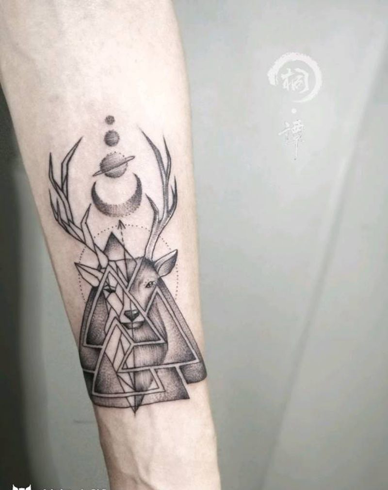 鹿纹身图片