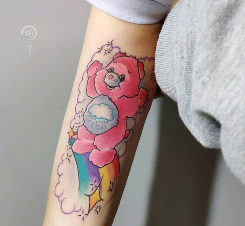 彩虹小熊纹身图片_手臂New School纹身图案