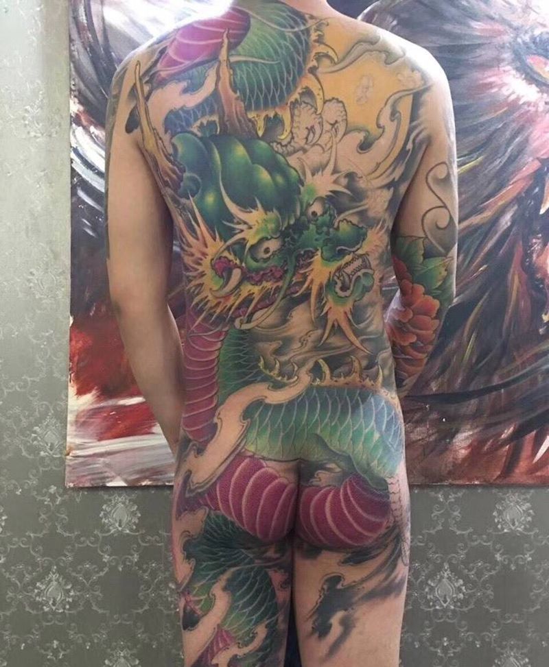 龙纹身图片_成品背部传统原创纹身图案