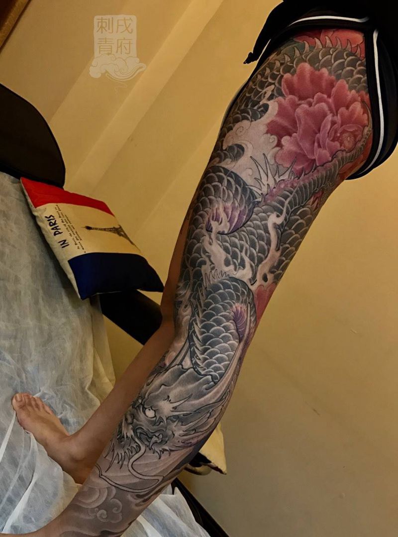 花腿龙纹身图片