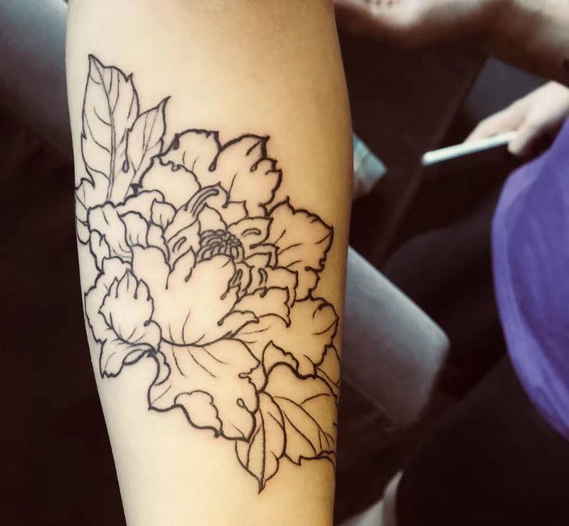 牡丹线纹身图片