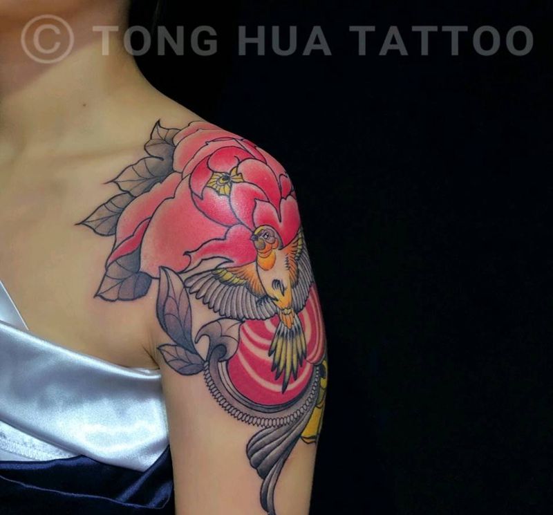 牡丹纹身图片_肩部New School纹身图案