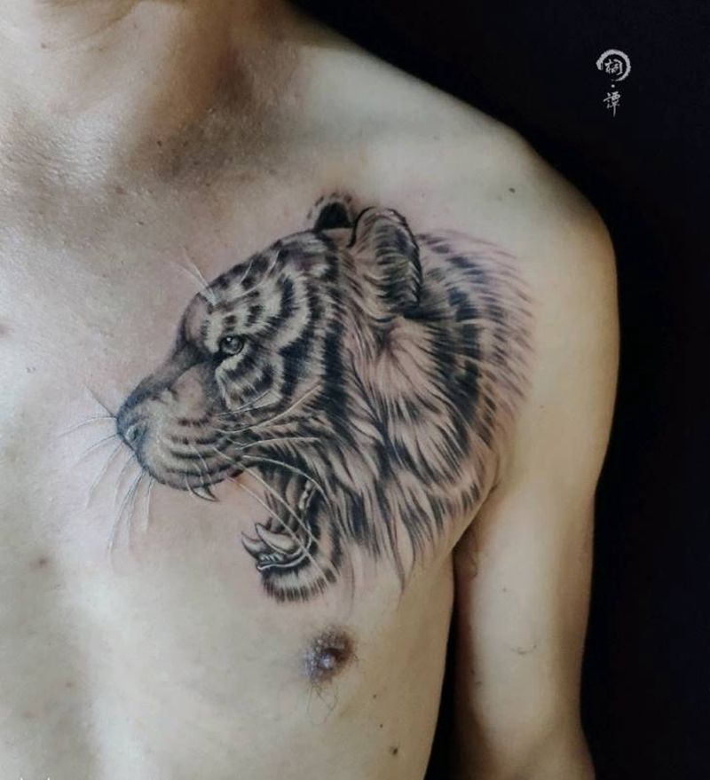 虎纹身图片_胸部纹身图案