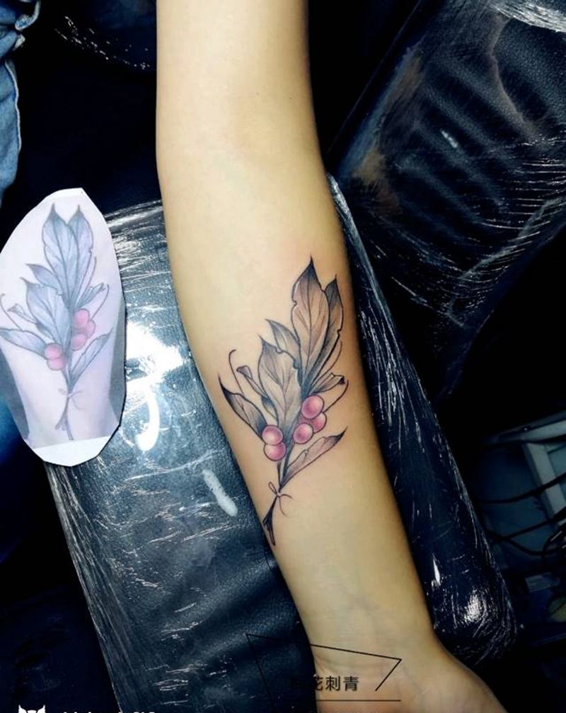 植物纹身图片_手臂清新植物成品纹身图案
