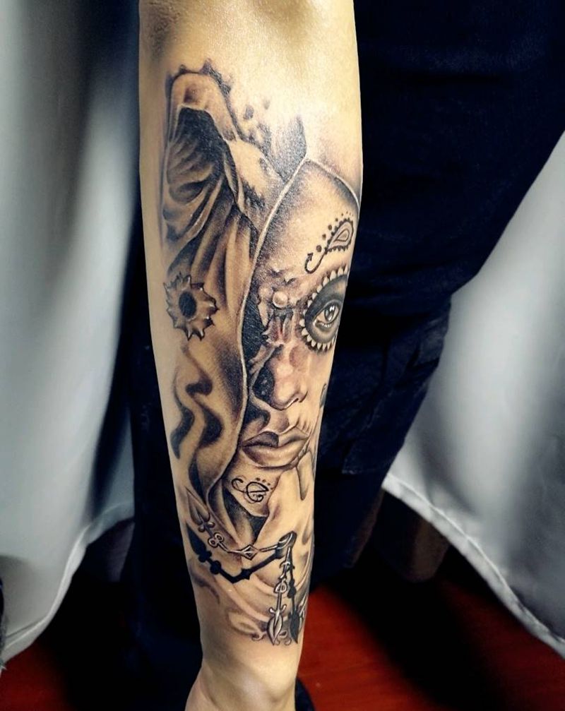 骷髅女枪手纹身图片_手臂欧美人物纹身图案