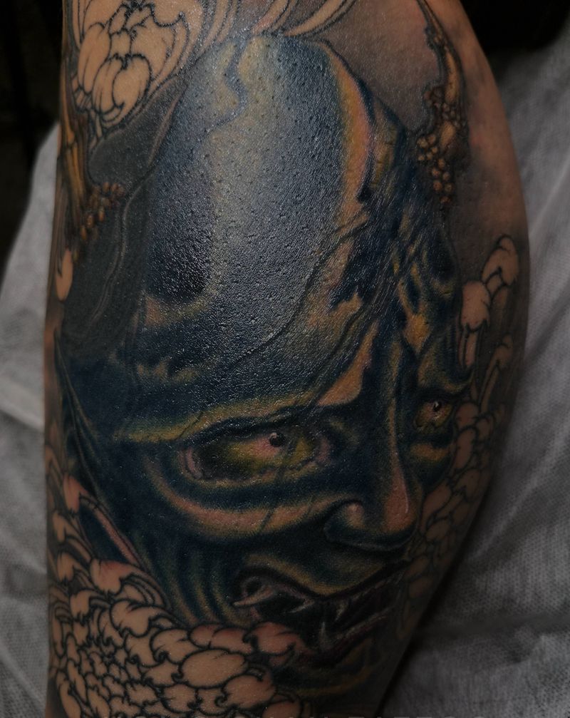 般若｜未完成纹身图片_腿部新传统般若菊花纹身图案