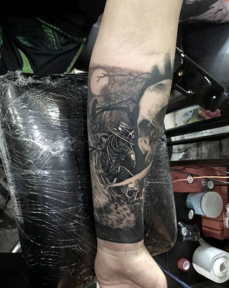 瘟疫医生纹身图片_手臂欧美写实鸟嘴医生纹身图案